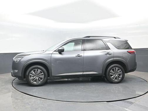 Gun Metallic 2025 Nissan Pathfinder SV