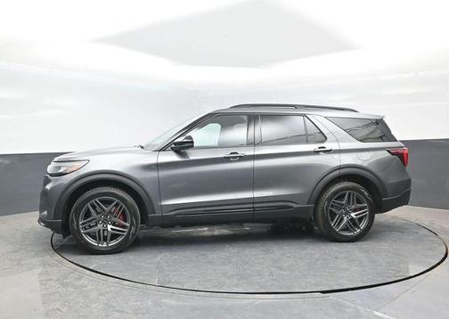 Carbonized Gray Metallic 2026 Ford Explorer ST-Line