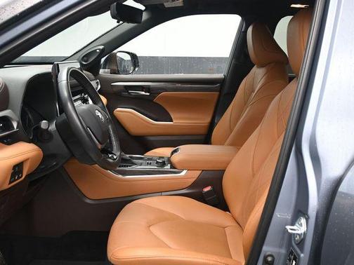 2020 Toyota Highlander Platinum