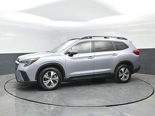 Ice Silver Metallic 2025 Subaru Ascent Premium