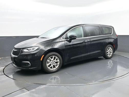 Diamond Black 2024 Chrysler Pacifica Touring-L
