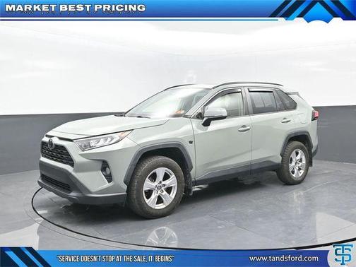 2020 Toyota RAV4 XLE