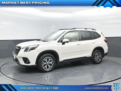 2022 Subaru Forester Premium