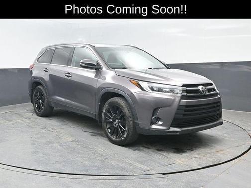 2019 Toyota Highlander SE