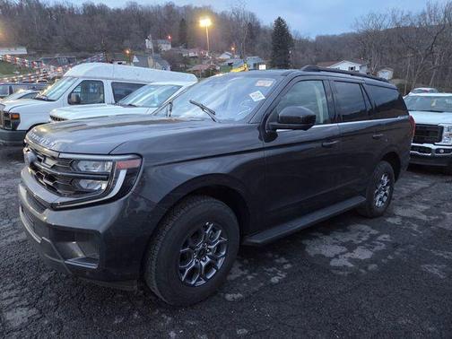 Gray Metallic 2025 Ford Expedition Active