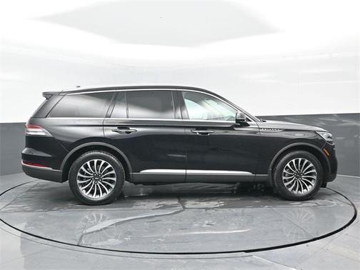 2023 Lincoln Aviator Standard AWD