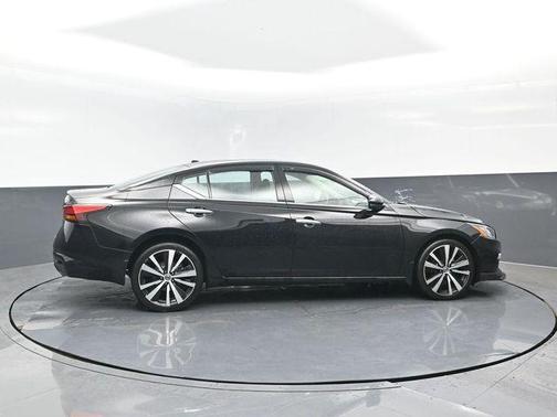 2020 Nissan Altima 2.5 Platinum