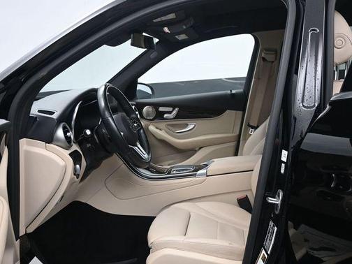 2021 Mercedes-Benz GLC 300 Base 4MATIC