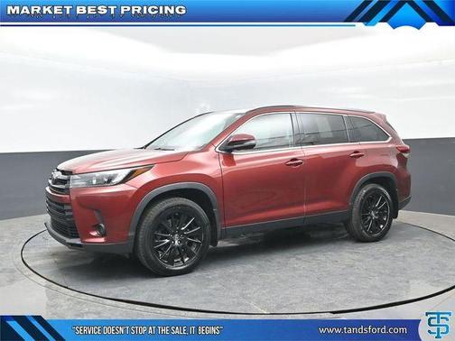 Salsa Red Pearl 2019 Toyota Highlander SE