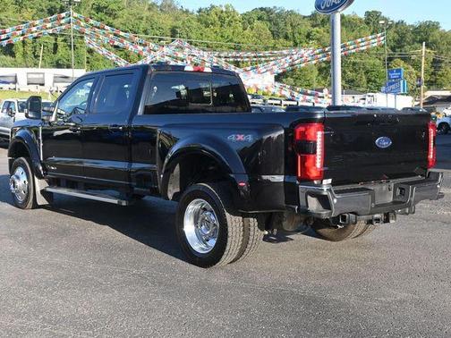 2024 Ford F-450 Lariat