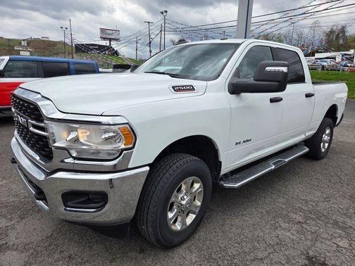 Bright White Clearcoat 2024 RAM 2500 Big Horn