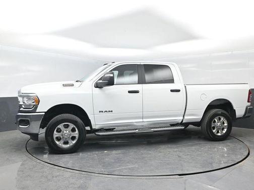 Bright White Clearcoat 2024 RAM 2500 Big Horn