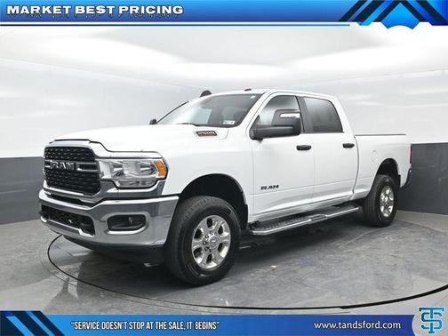 Bright White Clearcoat 2024 RAM 2500 Big Horn