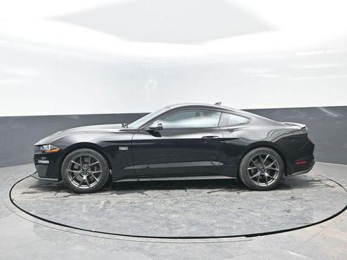 2021 Ford Mustang EcoBoost