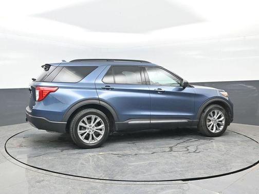 Blue 2020 Ford Explorer XLT