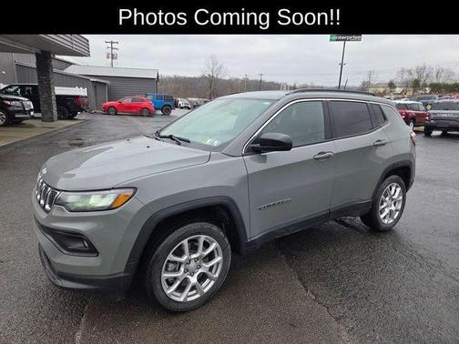 2023 Jeep Compass Latitude Lux