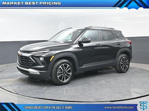 Mosaic Black Metallic 2025 Chevrolet Trailblazer LT