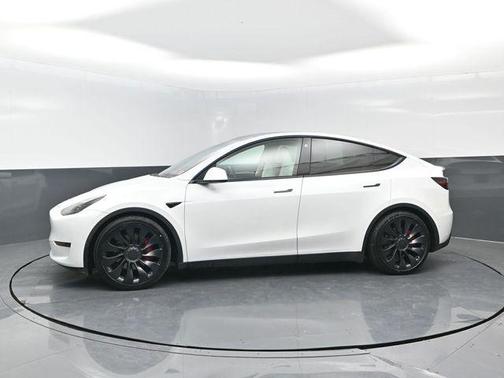 2023 Tesla Model Y Performance