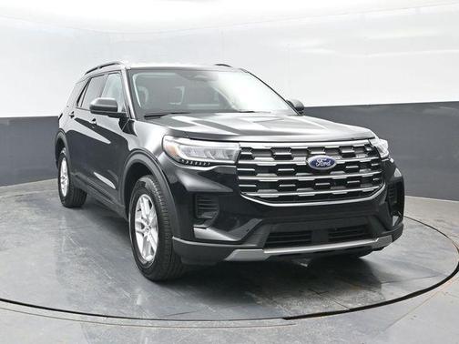 Agate Black Metallic 2026 Ford Explorer Active
