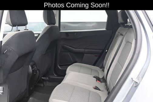 Silver Metallic 2022 Ford Escape SE
