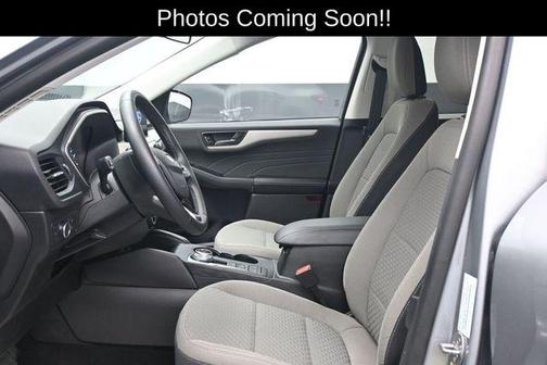 Silver Metallic 2022 Ford Escape SE