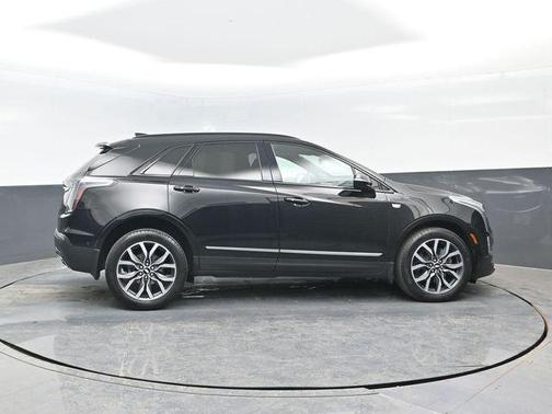 Black 2021 Cadillac XT5 Sport