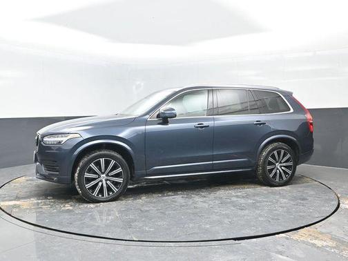 2023 Volvo XC90 B5 Core