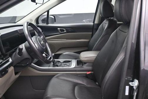 Metal 2025 Kia Carnival LXS