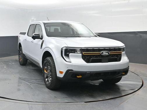 White Metallic 2025 Ford Maverick Tremor