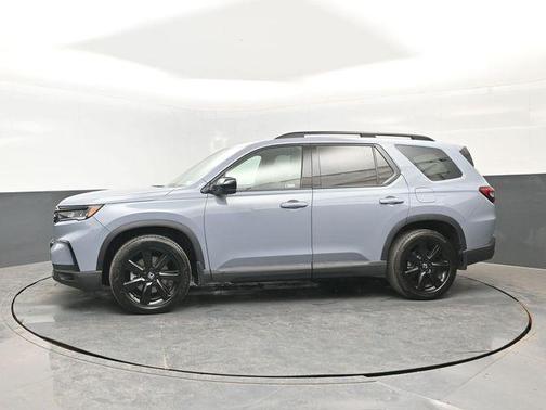 Gray 2025 Honda Pilot Black Edition