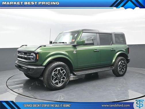 2025 Ford Bronco Outer Banks