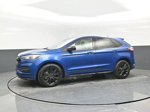 2022 Ford Edge SE