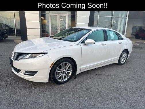 2016 Lincoln MKZ Base
