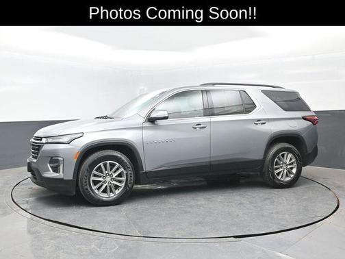Sterling Gray Metallic 2023 Chevrolet Traverse LT Cloth