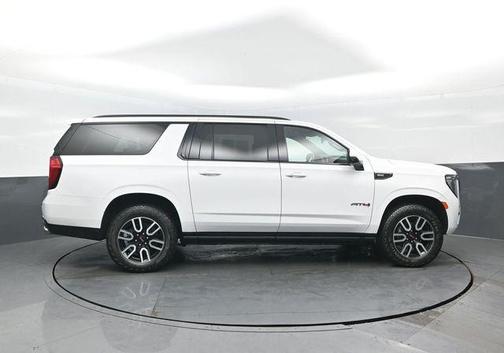 2024 GMC Yukon XL AT4