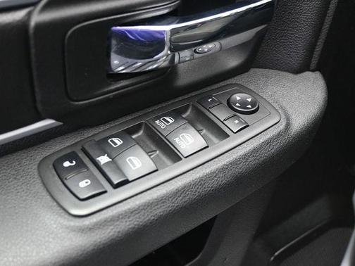 2021 RAM 1500 Classic SLT
