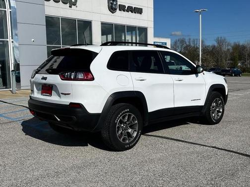 2022 Jeep Cherokee Trailhawk