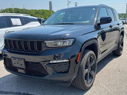 Black 2025 Jeep Grand Cherokee Limited