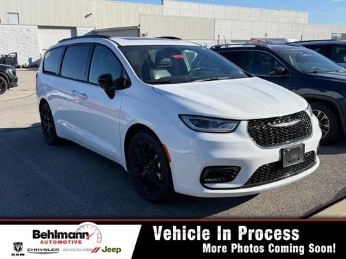 2025 Chrysler Pacifica Limited