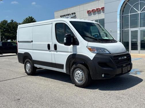 2025 RAM ProMaster 1500 Low Roof