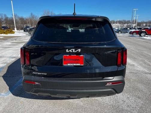 2023 Kia Sorento LX