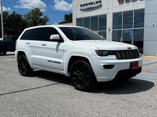 2018 Jeep Grand Cherokee Altitude