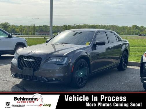 2019 Chrysler 300 S