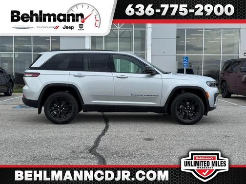 2026 Jeep Grand Cherokee Laredo
