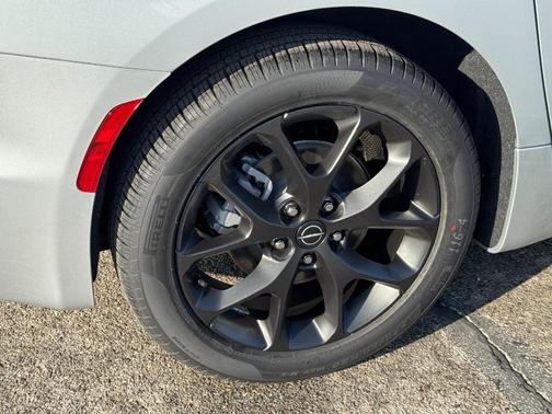 2026 Chrysler Pacifica Select FWD