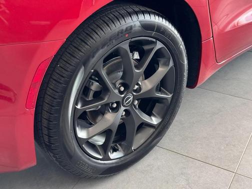 2026 Chrysler Pacifica Select FWD