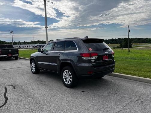 2021 Jeep Grand Cherokee Laredo