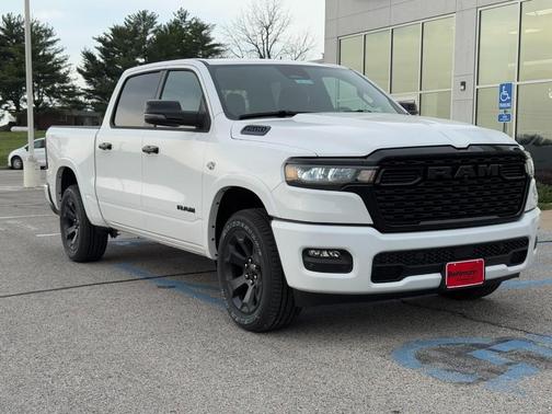 Bright White Clearcoat 2026 RAM 1500 Big Horn/Lone Star