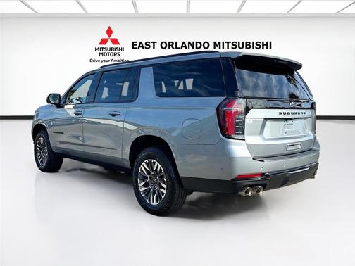 Sterling Gray Metallic 2025 Chevrolet Suburban 4WD Z71