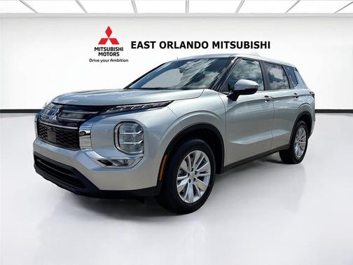 Alloy Silver Metallic 2026 Mitsubishi Outlander ES